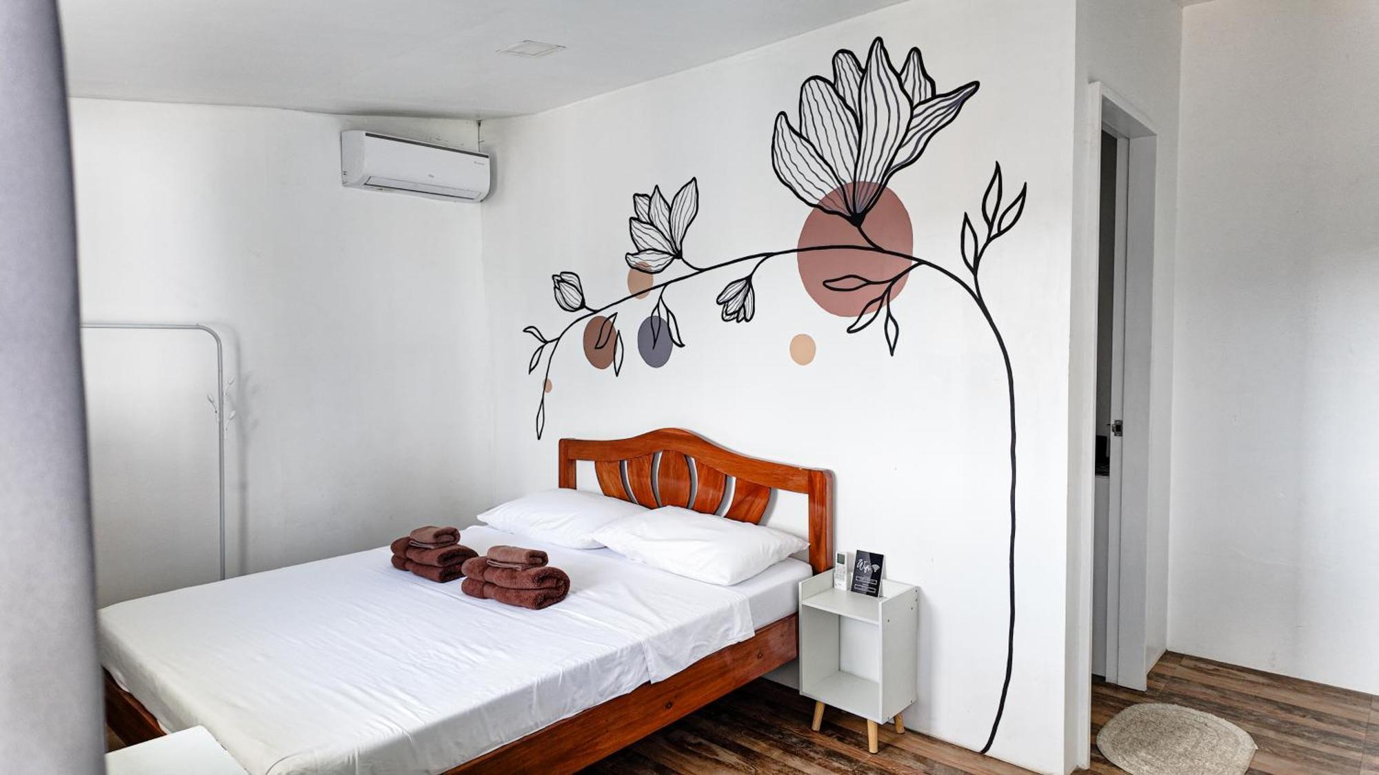Kasamigos Guesthouse With Fast Internet Puerto Princesa Exterior photo