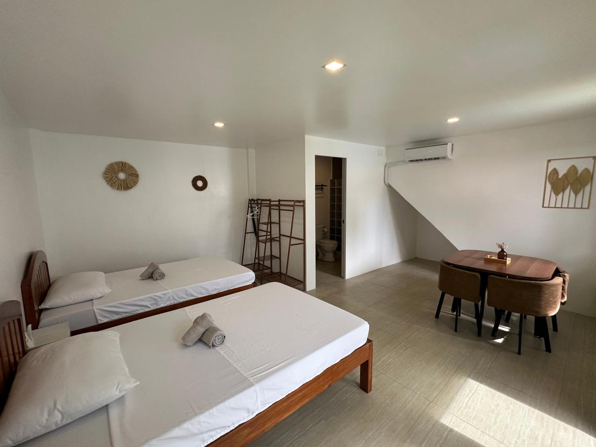 Kasamigos Guesthouse With Fast Internet Puerto Princesa Exterior photo