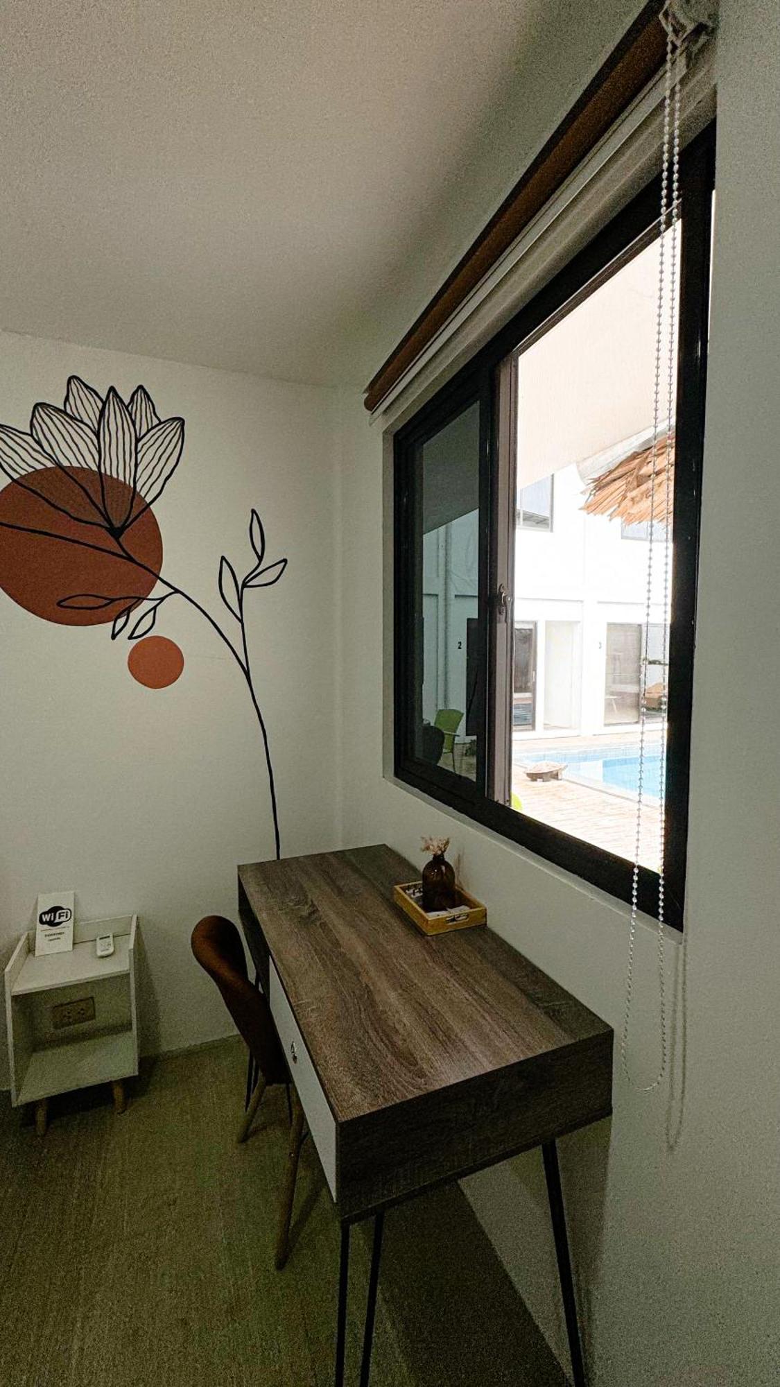 Kasamigos Guesthouse With Fast Internet Puerto Princesa Exterior photo